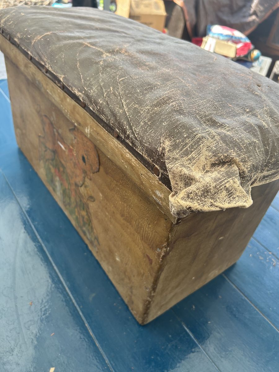 Main image 3