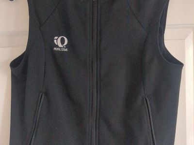 women's medium Pearl Izumi vest