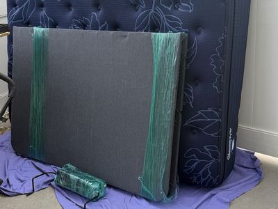 Sealy queen mattress and adjustable frame
