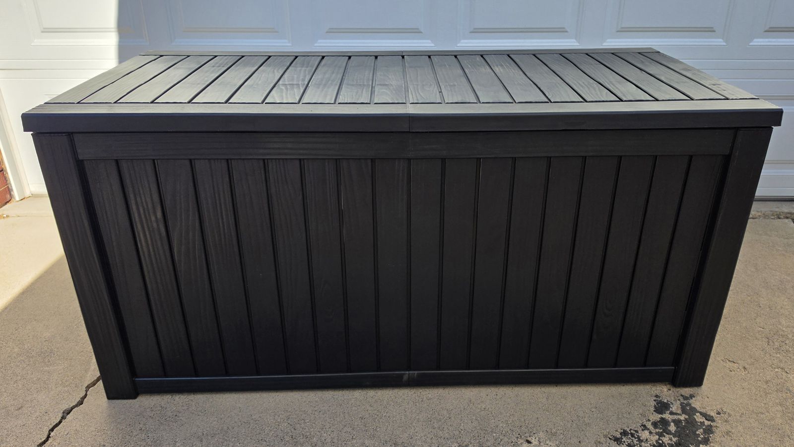 New Assembled 150gal Deck Box 