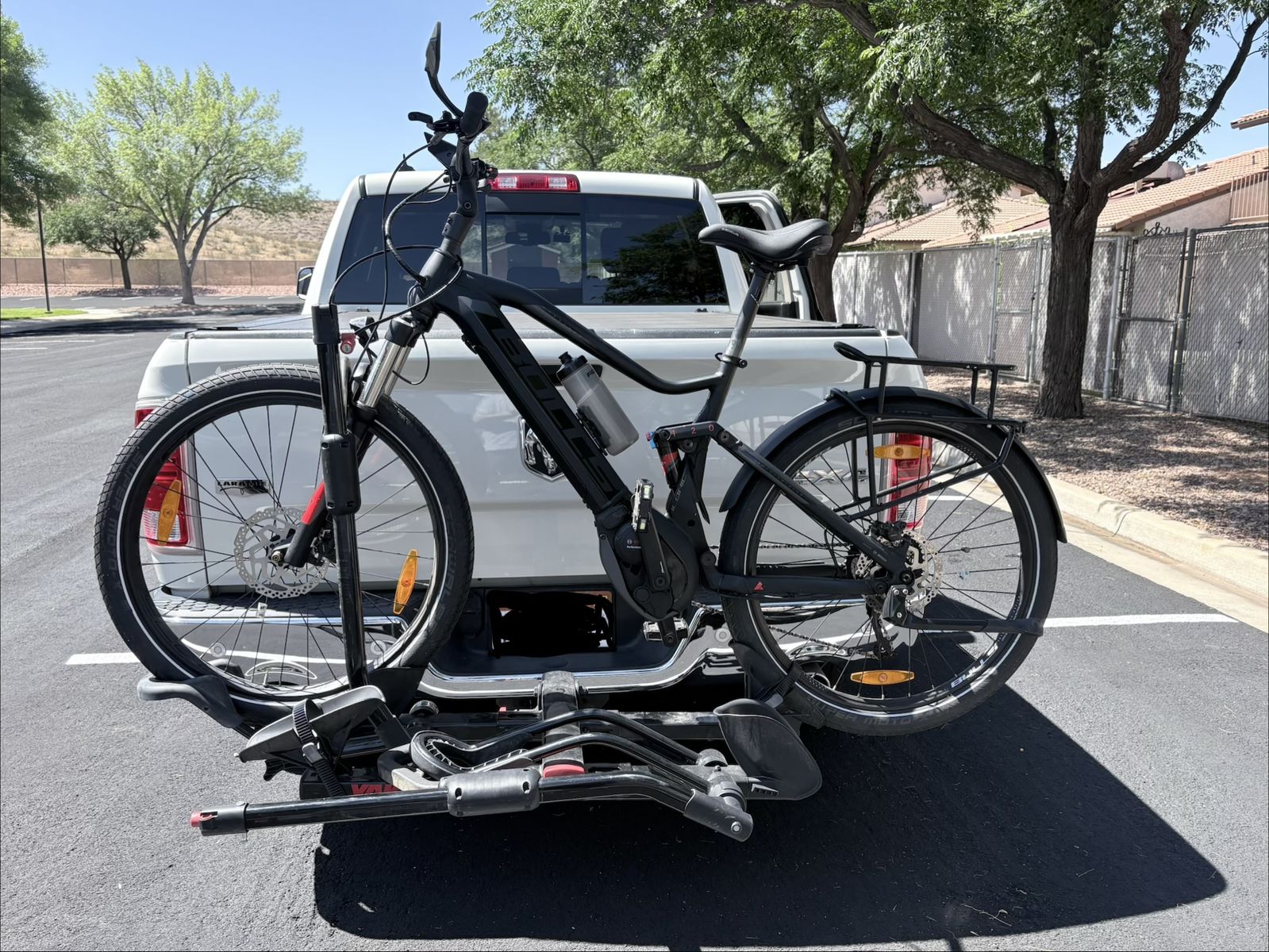 2021 Bulls Iconic EVO TR1 + Yakima HoldUp Bike Rack