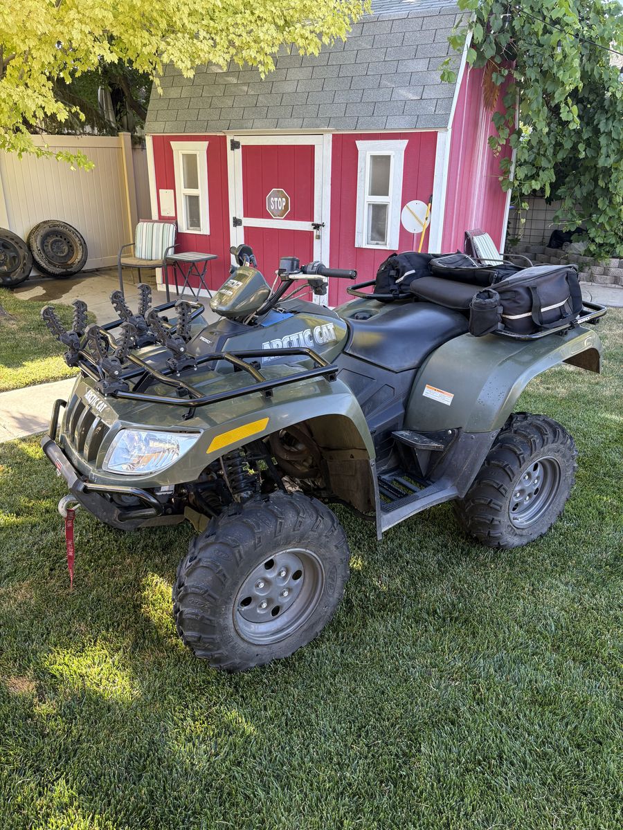 2008 500 4x4 four wheeler