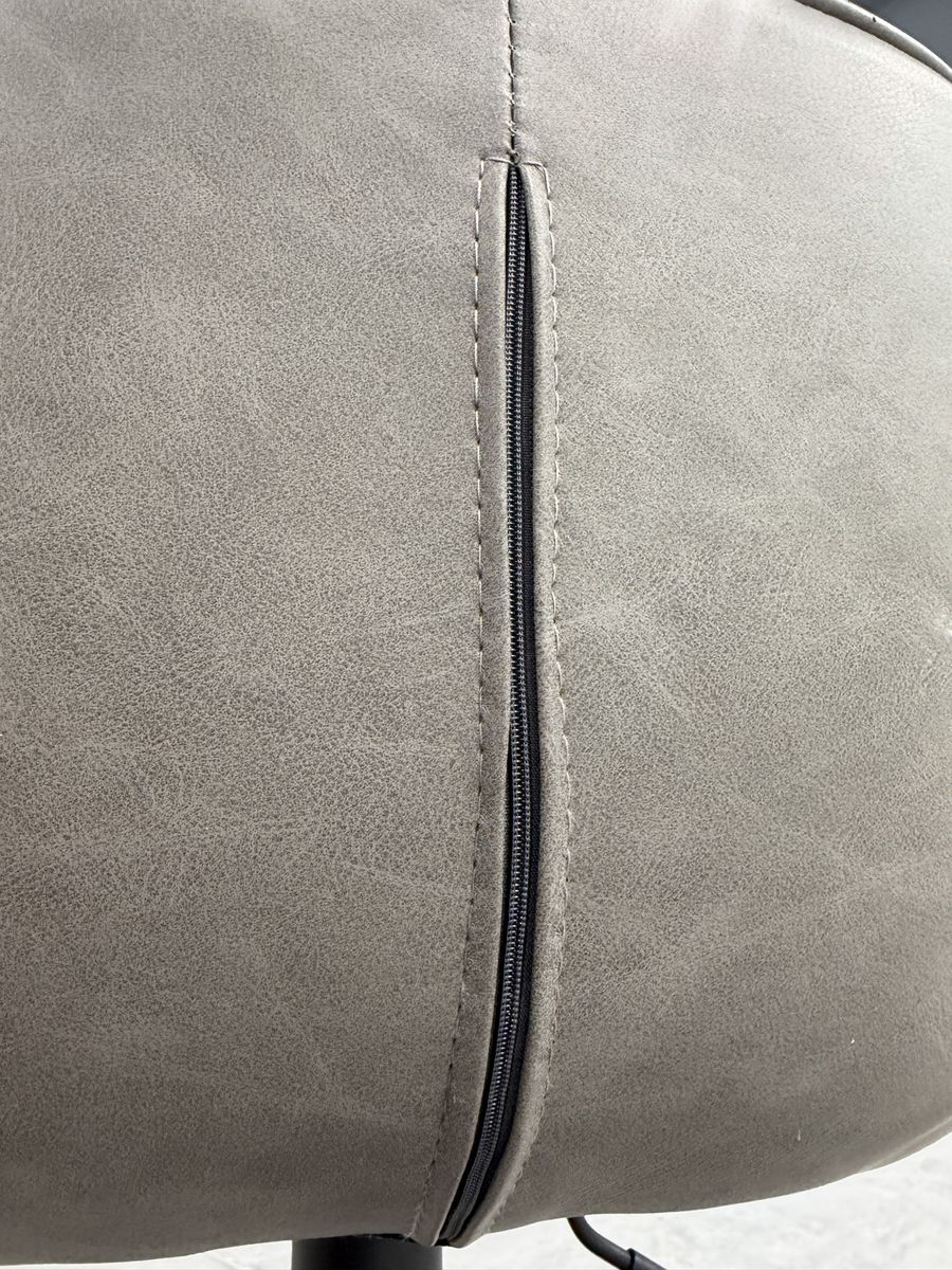 Main image 4