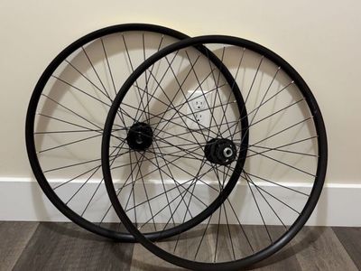 27.5 Devinci V2 Comp Wheelset