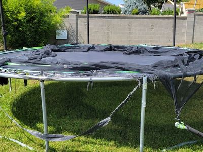 Free trampoline