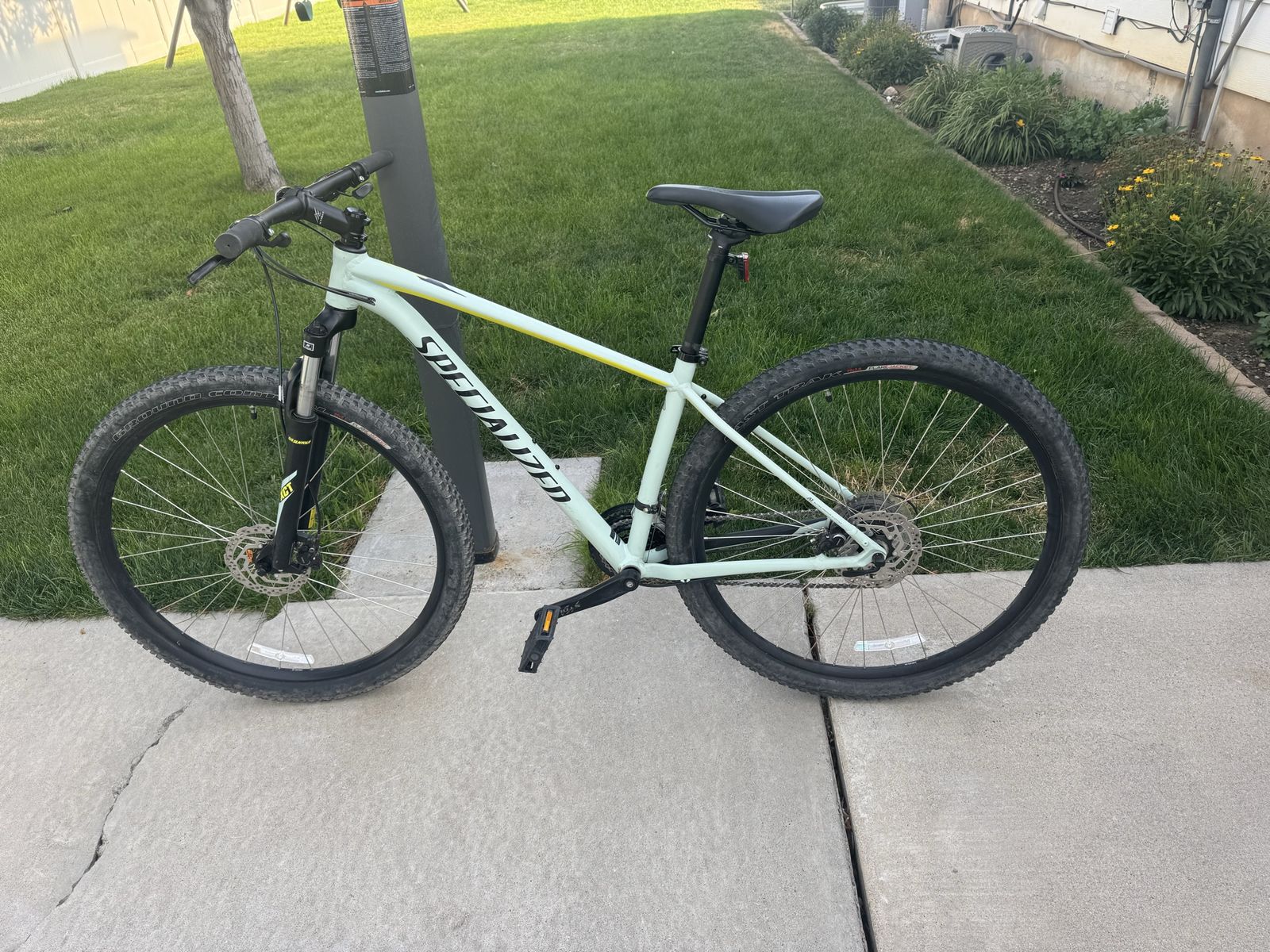 Specialized Mountain bike