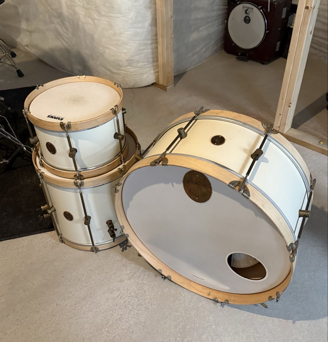 A&F Antique White Drum Kit - Maple