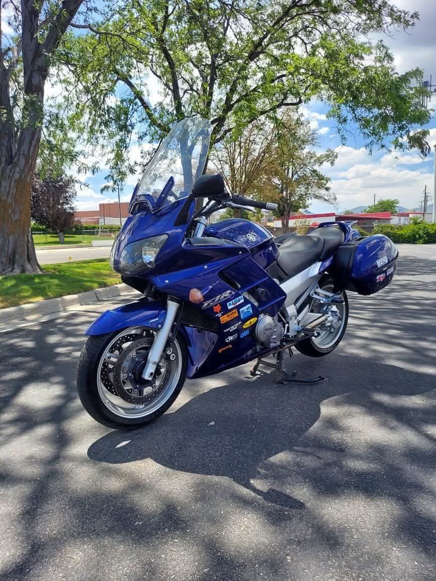2005 Yamaha FJR1300 ABS Sport Touring Motorcycle - 1298cc, Blue