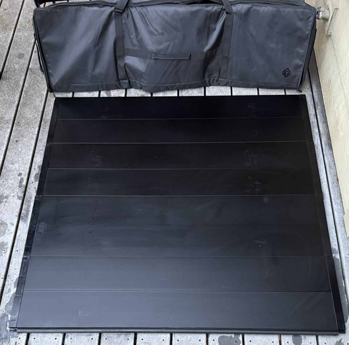 OEM Rivian R1T Manual Tonneau Cover w/Case