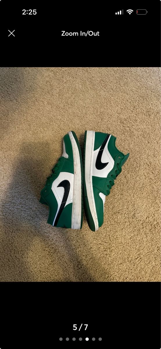 Nike Air Jordan 1 Low pine green - Size 8