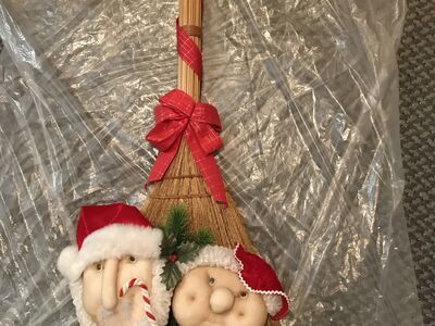 Mr and Mrs Santa Nylon Stuffed Faces on Decorative Broom Door or Wall Hanging 32” L