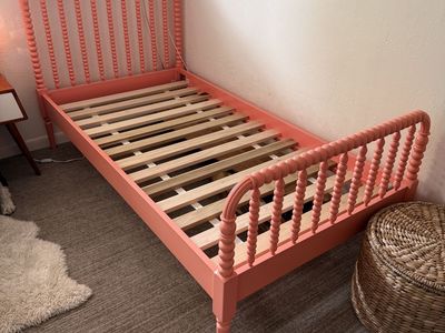 Pottery Barn Kids Jenny Lind Bed frame - twin