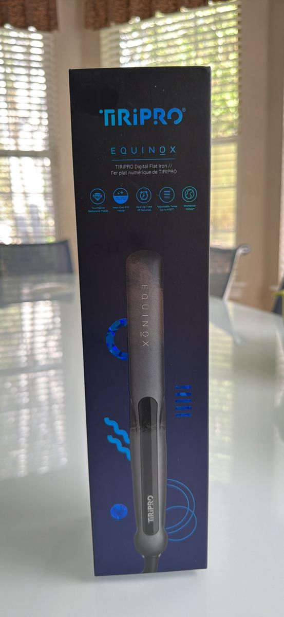Tiri Pro Equinox Digital Flat Iron - Hair Straightener