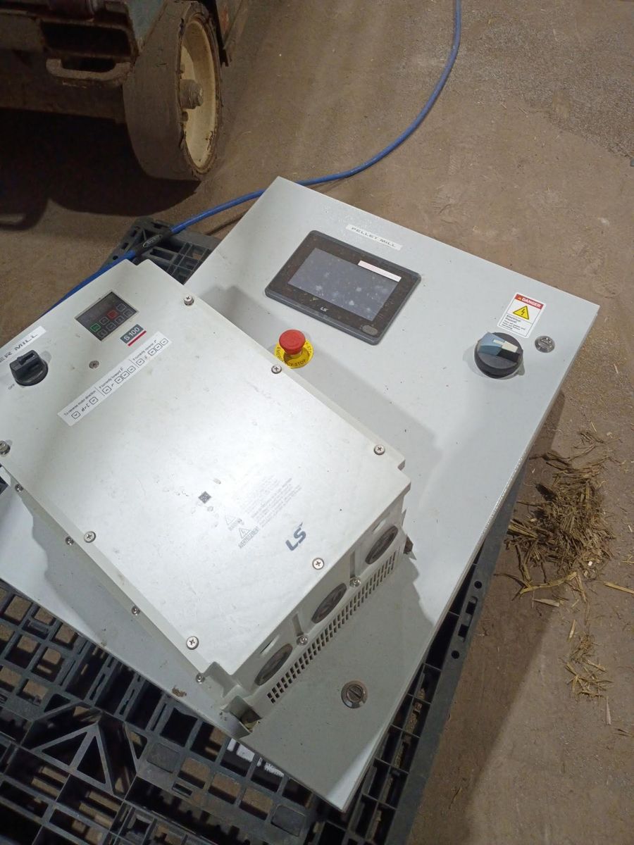 Main image 4