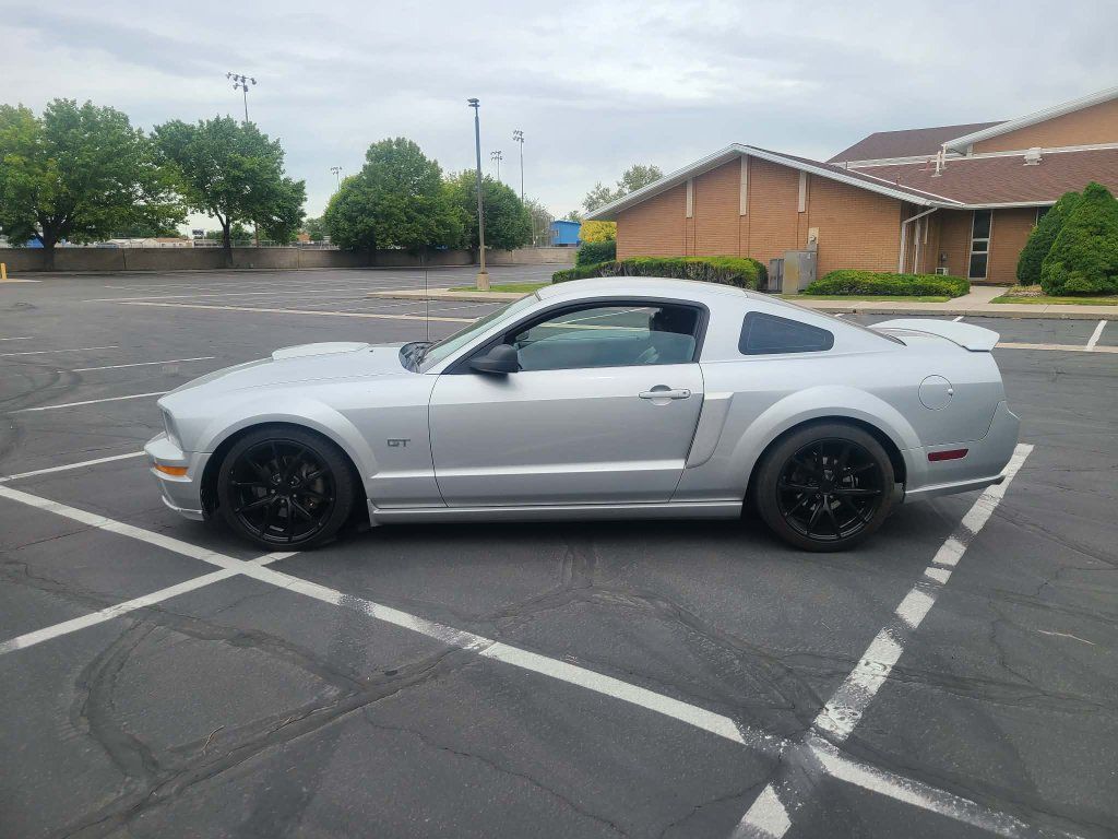 2005 Ford Mustang GT