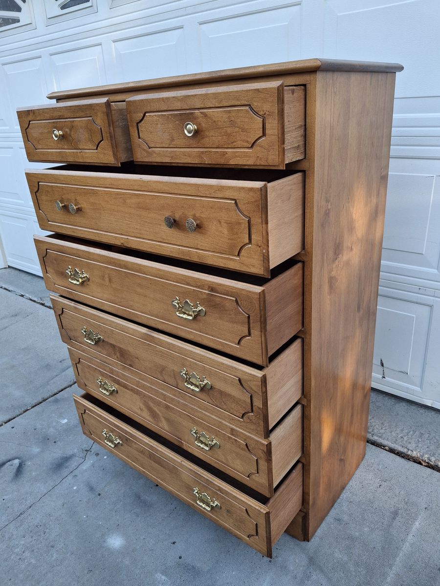 hardwood 7 drawers dresser