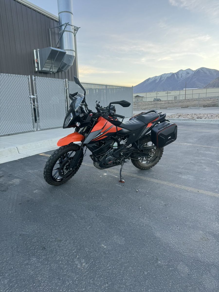 2020 390 adventure KTM with extras... 3300 miles