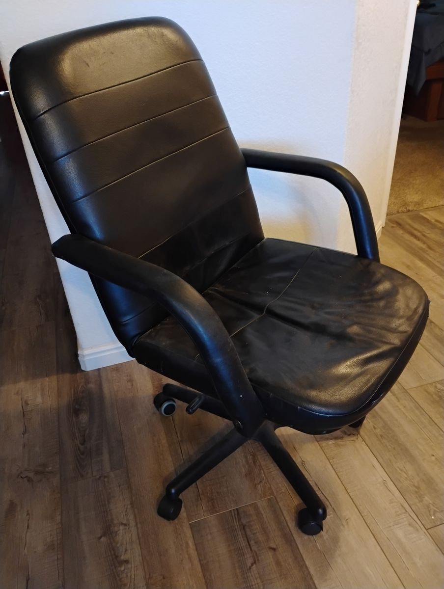 Office desk chair