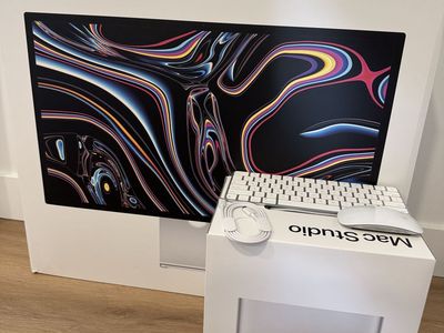 Apple Bundle: Studio Display, Mac Studio, Magic Keyboard & Magic Mouse