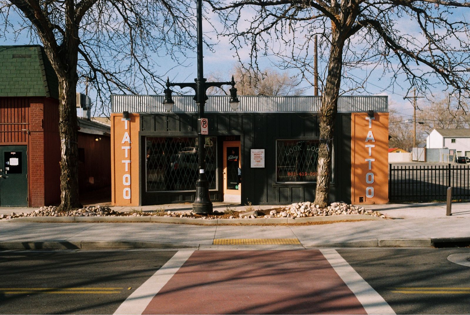Main image 6