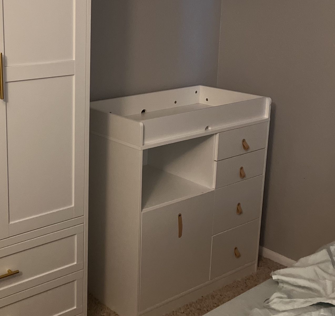 Main image 3