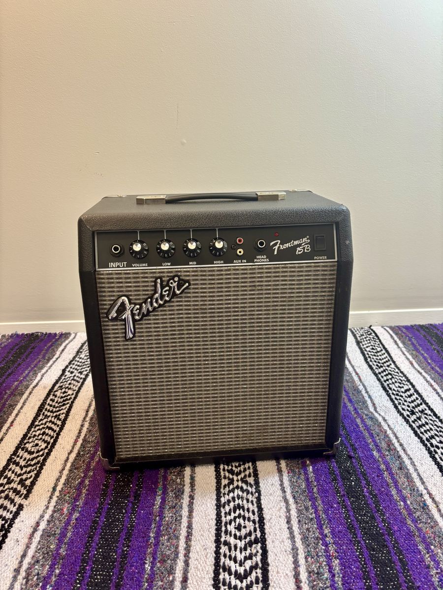 Fender Frontman 15B Bass Amp