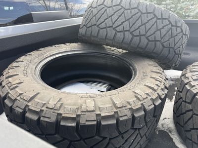 Used 35x12.5x20 Nitto Ridge Grappler Tires (2)