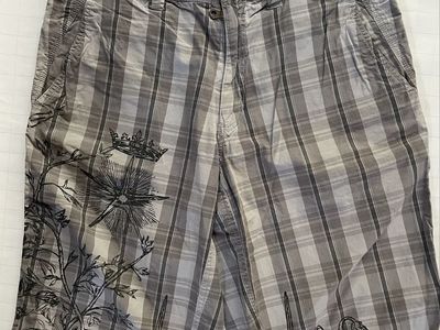 INC International Concepts Men's Plaid Graphic Cargo Shorts Size 30 Casual Gray Check