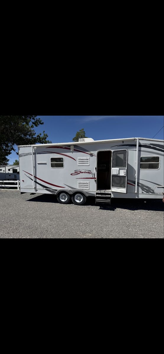 25ft Toy Hauler