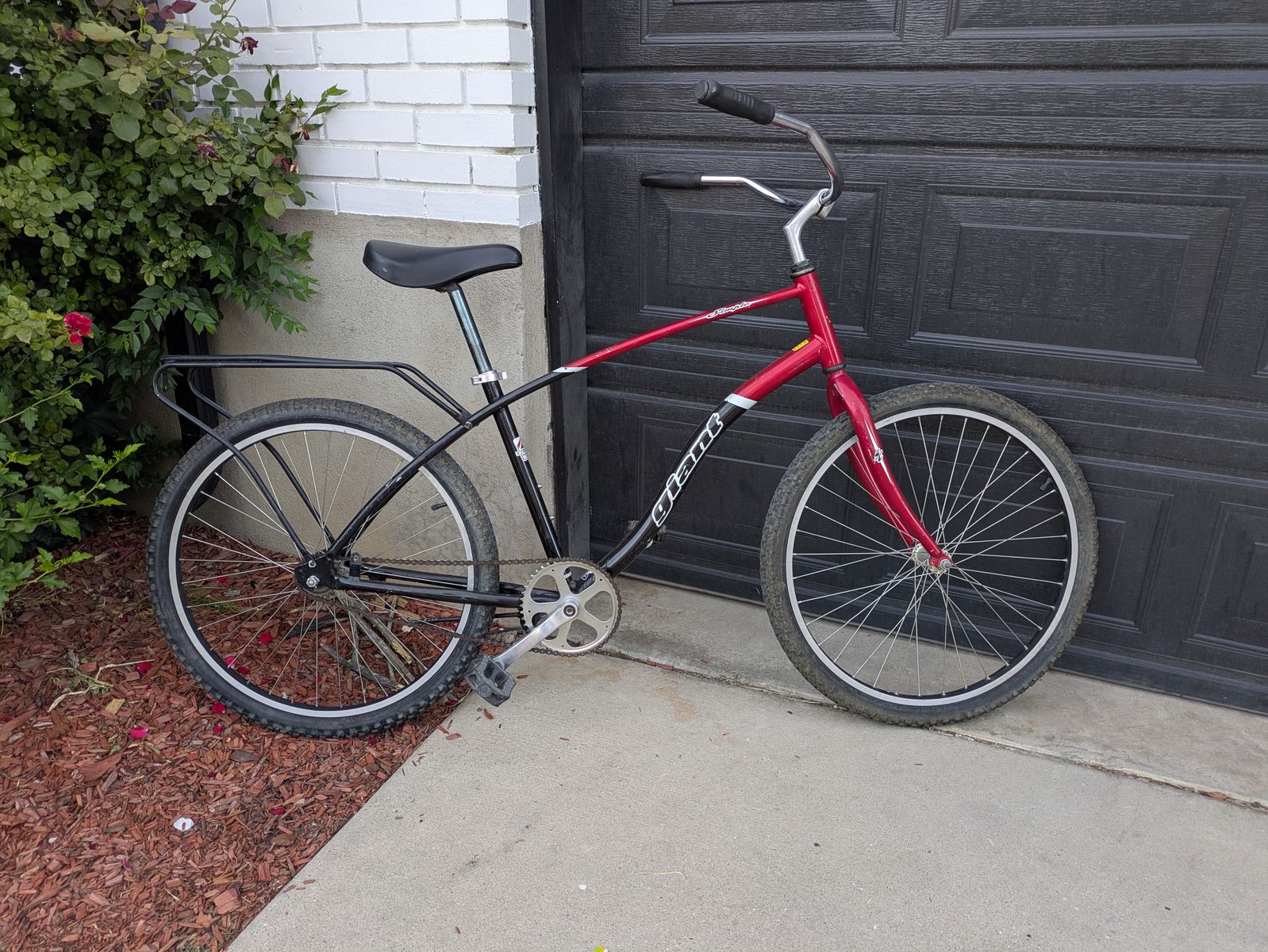 Giant beach cruiser, klunker style