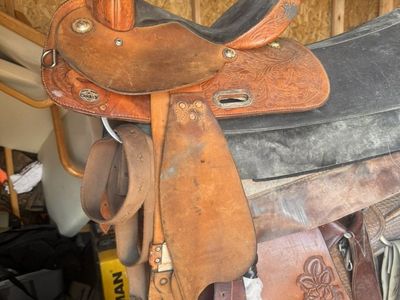 Circle Y Barrel Saddle