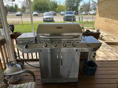 Char-Broil Commercial Series Stainless Steel Gas Grill with Griddle