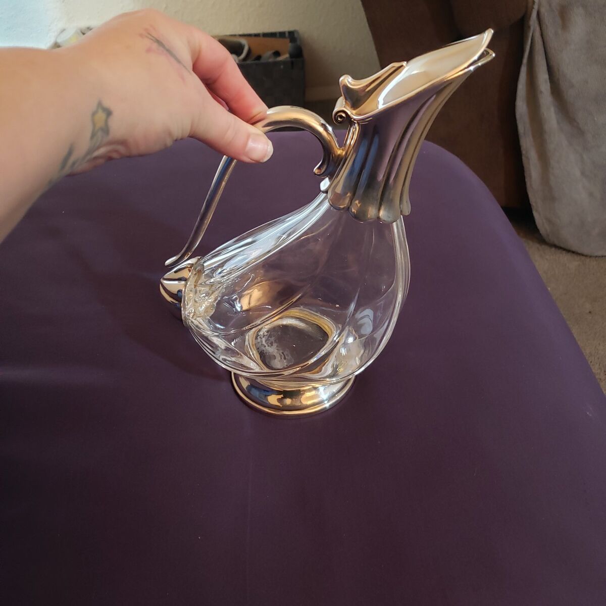 antique swan wine and alcohol decanter