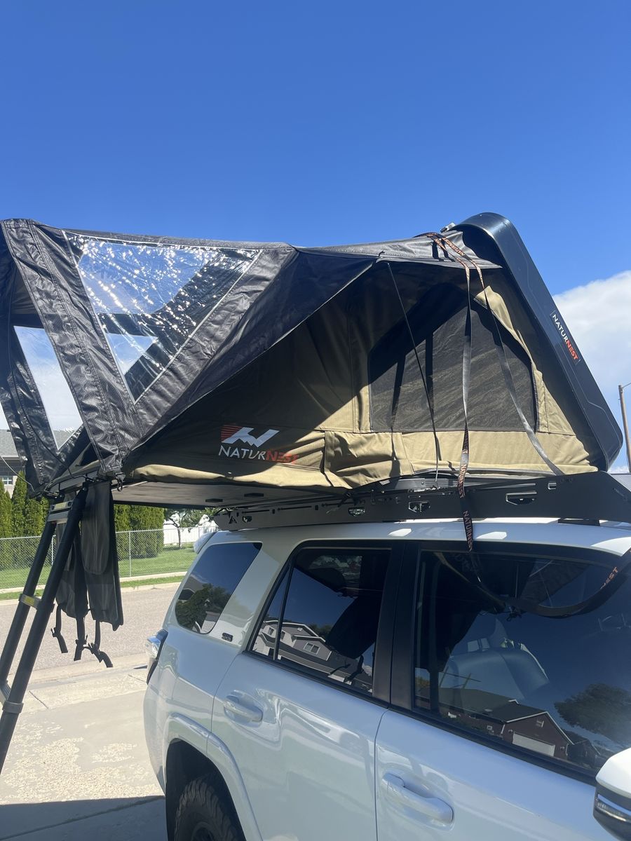 Naturnest Rooftop Tent - Hard Shell Vehicle Camping Tent with Ladder