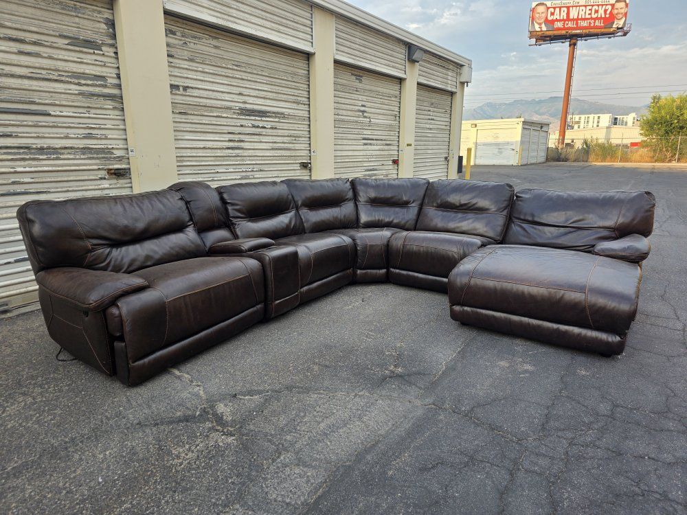 [FREE DELIVERY] Beautiful Real Leather Sectional With Recliners