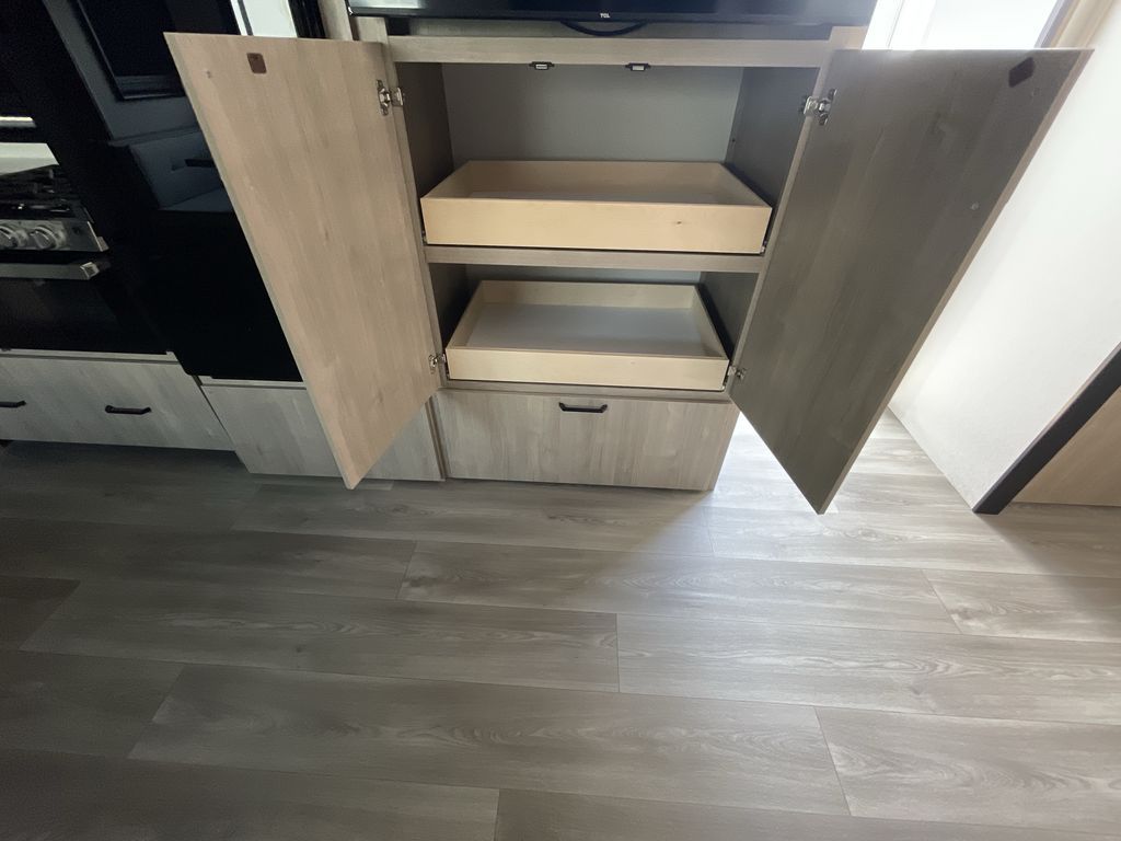 Main image 31