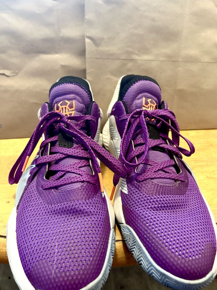 Adidas DON Issue 1 Donovan Mitchell Purple Basketball Shoes Men's Size 8.5. Lightly used but like new condition