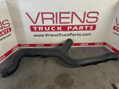 International Pipe-Air "Y" Pipe, Part # 3534624C3 (supersedes 3534624C2)