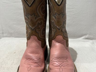 Old West toddler size 8.5 girls pink/beige western Boots.