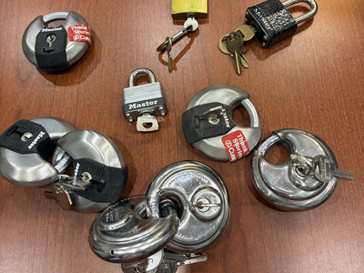 Master Lock Assorted Padlocks - Lot of 6+ Standard Locks with Keys - Used Condition
