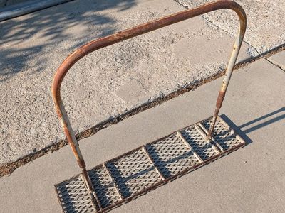 Cement compactor