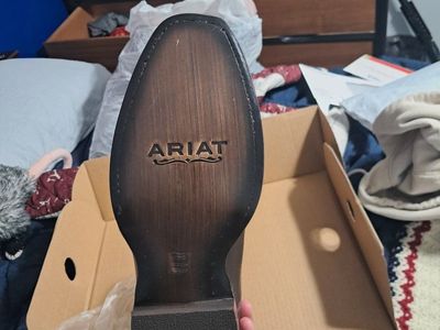 Brand new Ariat Men's Willie Western Boot - Sz 9.5 D