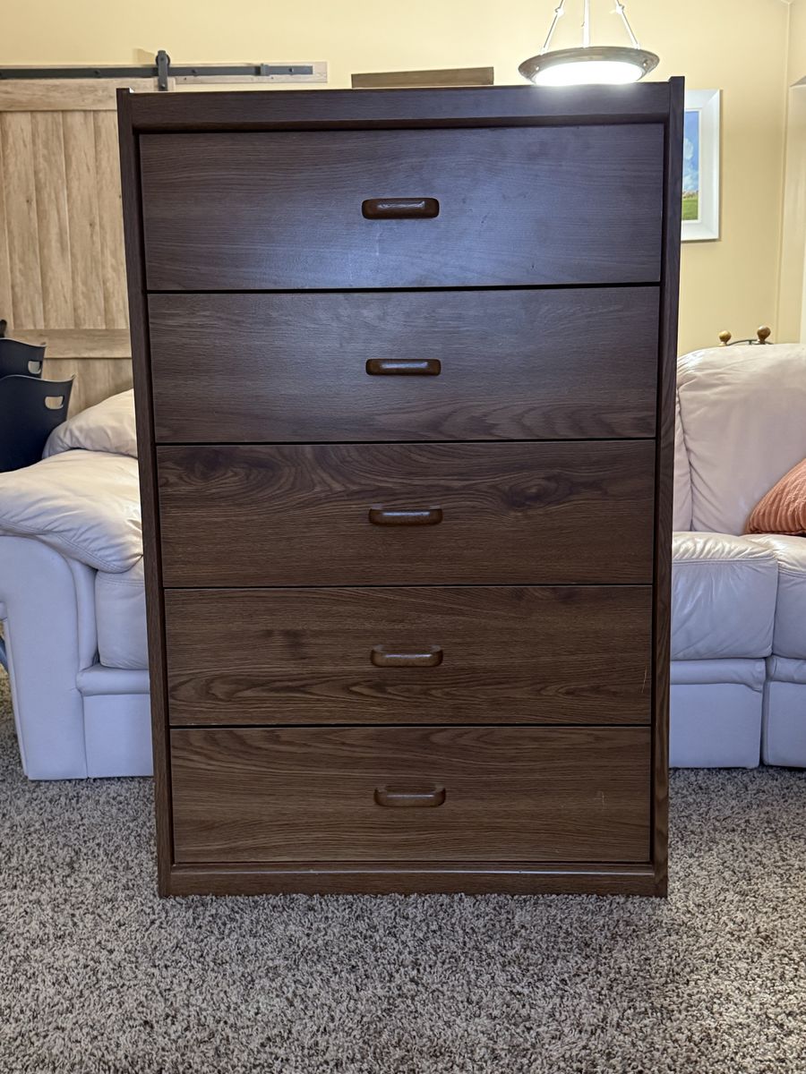 Nice dresser, great condition