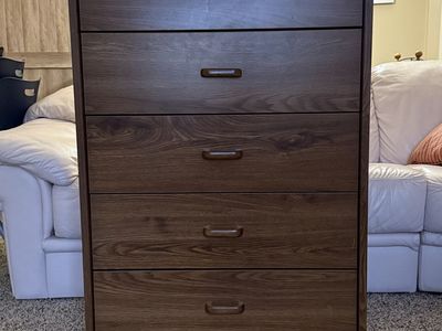 Nice dresser, great condition