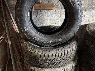 Goodyear Wrangler Territory AT 275/65R18
