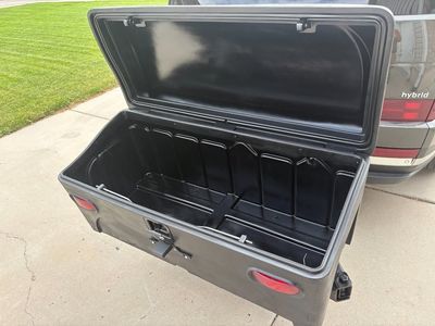 HITCH-MOUNTED SWING-AWAY LOCKING CARGO BOX - SAVE $750+