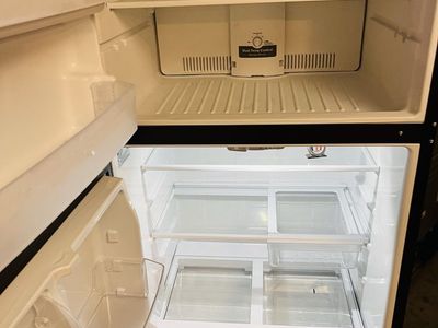 $550 OBO NEW DENT FRIDGE GE STAINLESS 33” wide