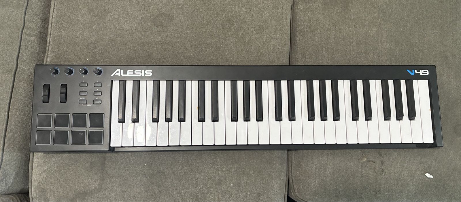 Alesis V49 Midiboard