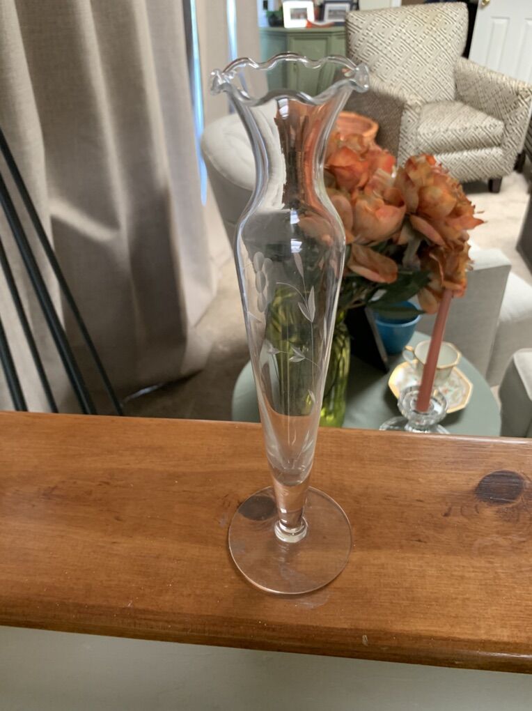 Princess House Heritage Bud Vase w/ Floral Pattern