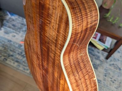 Taylor Guitar: Gold Label 814e Koa - Like New (Insane Koa)